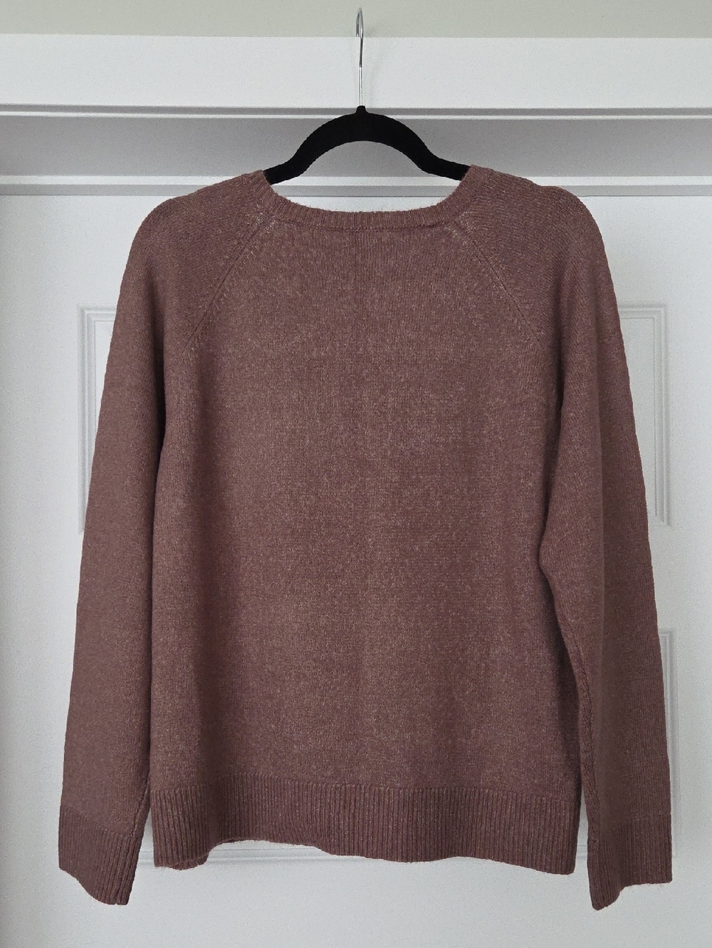 NWOT Reitmans Mauve Pink V-Neck Sweater With Lace Detail - Size L - Picture 2 of 8